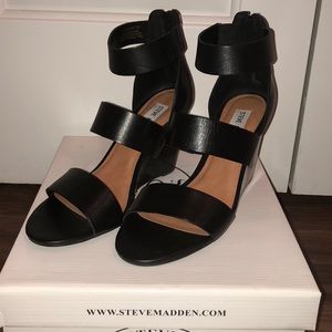 Steve Madden Kadenn sandals